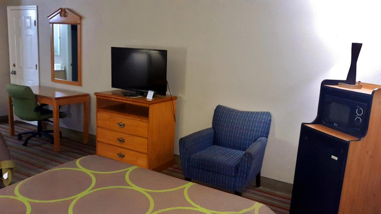 Super 8 By Wyndham Fort Chiswell Wytheville Area Max Meadows Ngoại thất bức ảnh