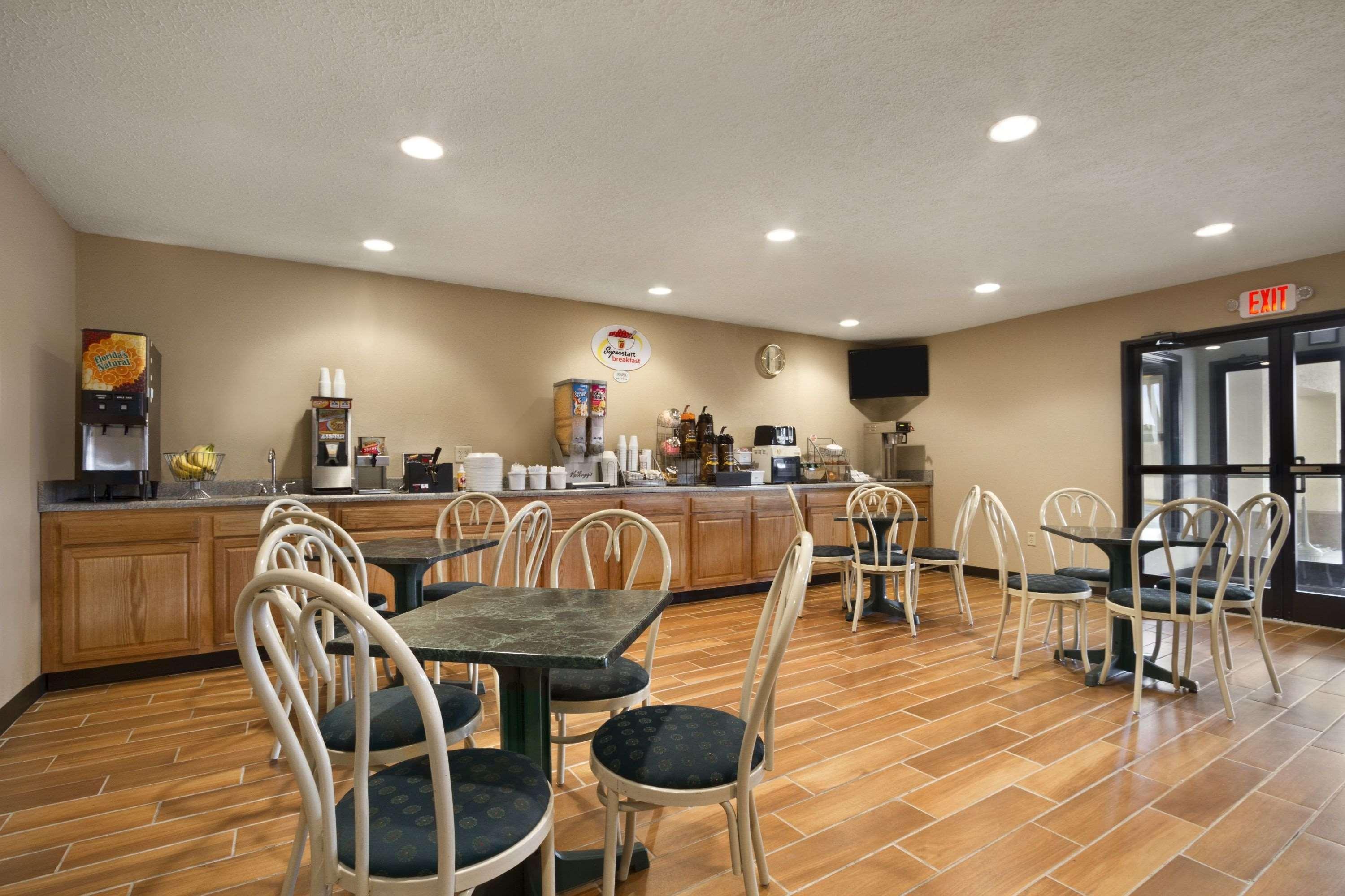 Super 8 By Wyndham Fort Chiswell Wytheville Area Max Meadows Ngoại thất bức ảnh