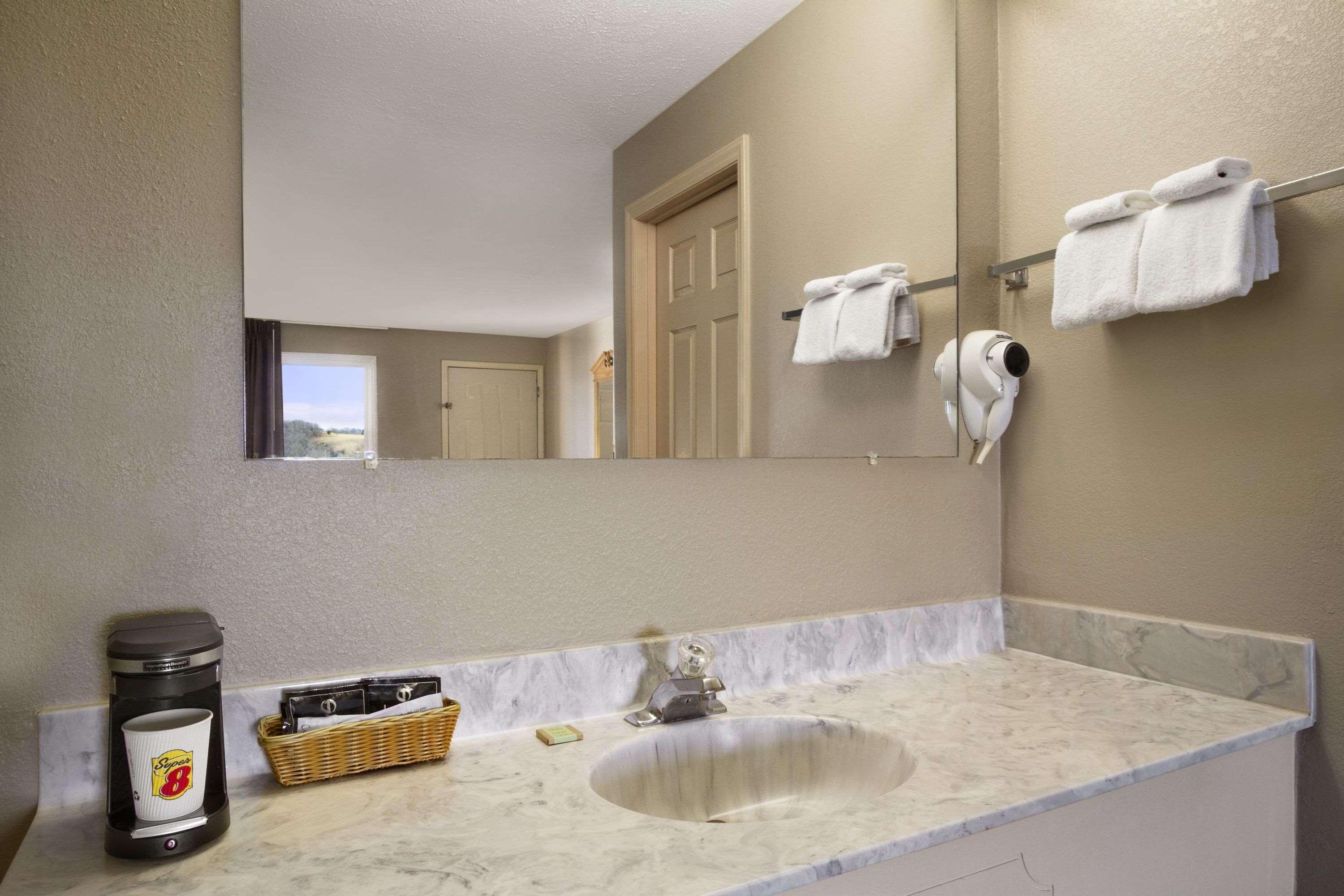 Super 8 By Wyndham Fort Chiswell Wytheville Area Max Meadows Ngoại thất bức ảnh