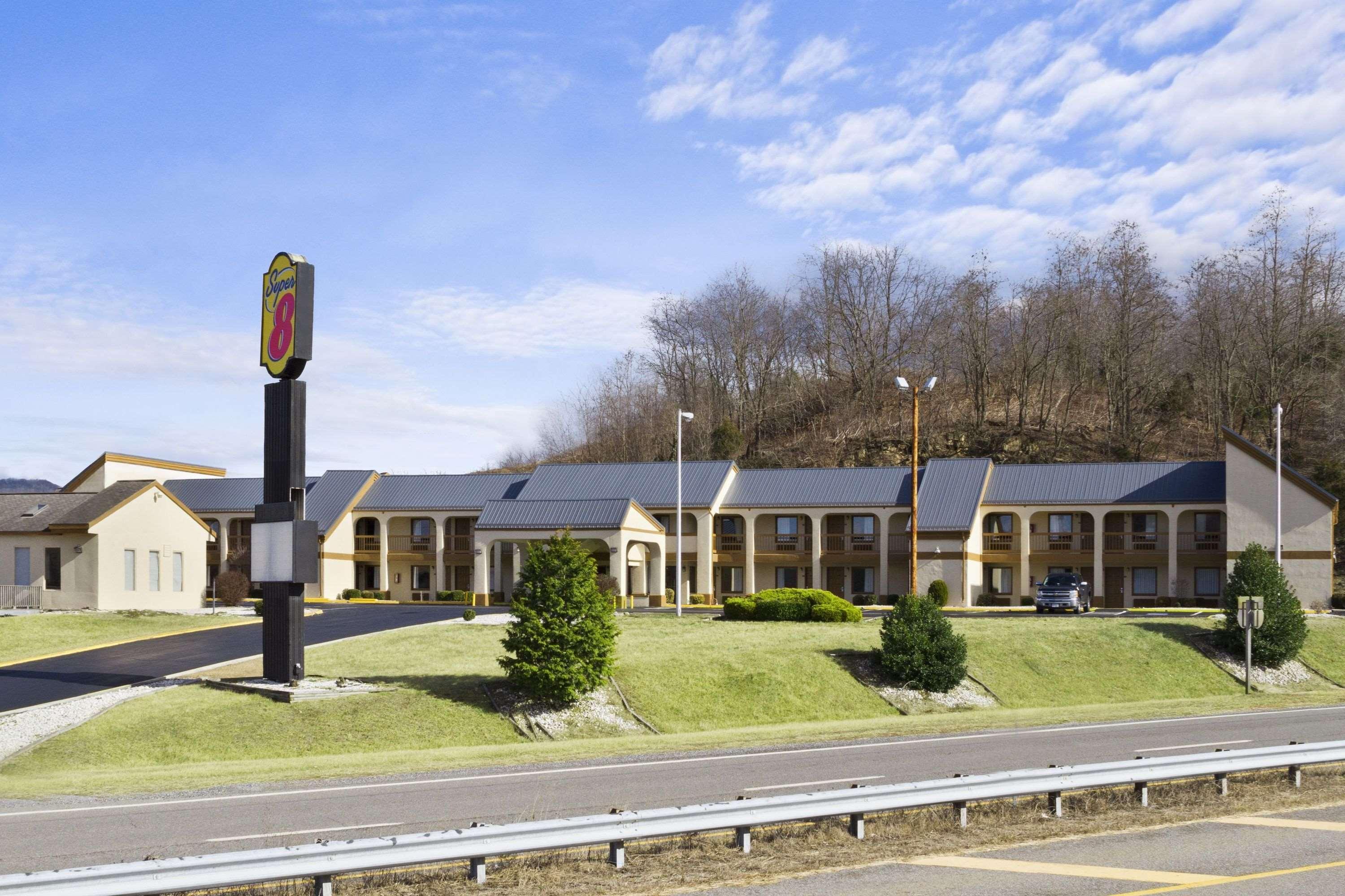 Super 8 By Wyndham Fort Chiswell Wytheville Area Max Meadows Ngoại thất bức ảnh